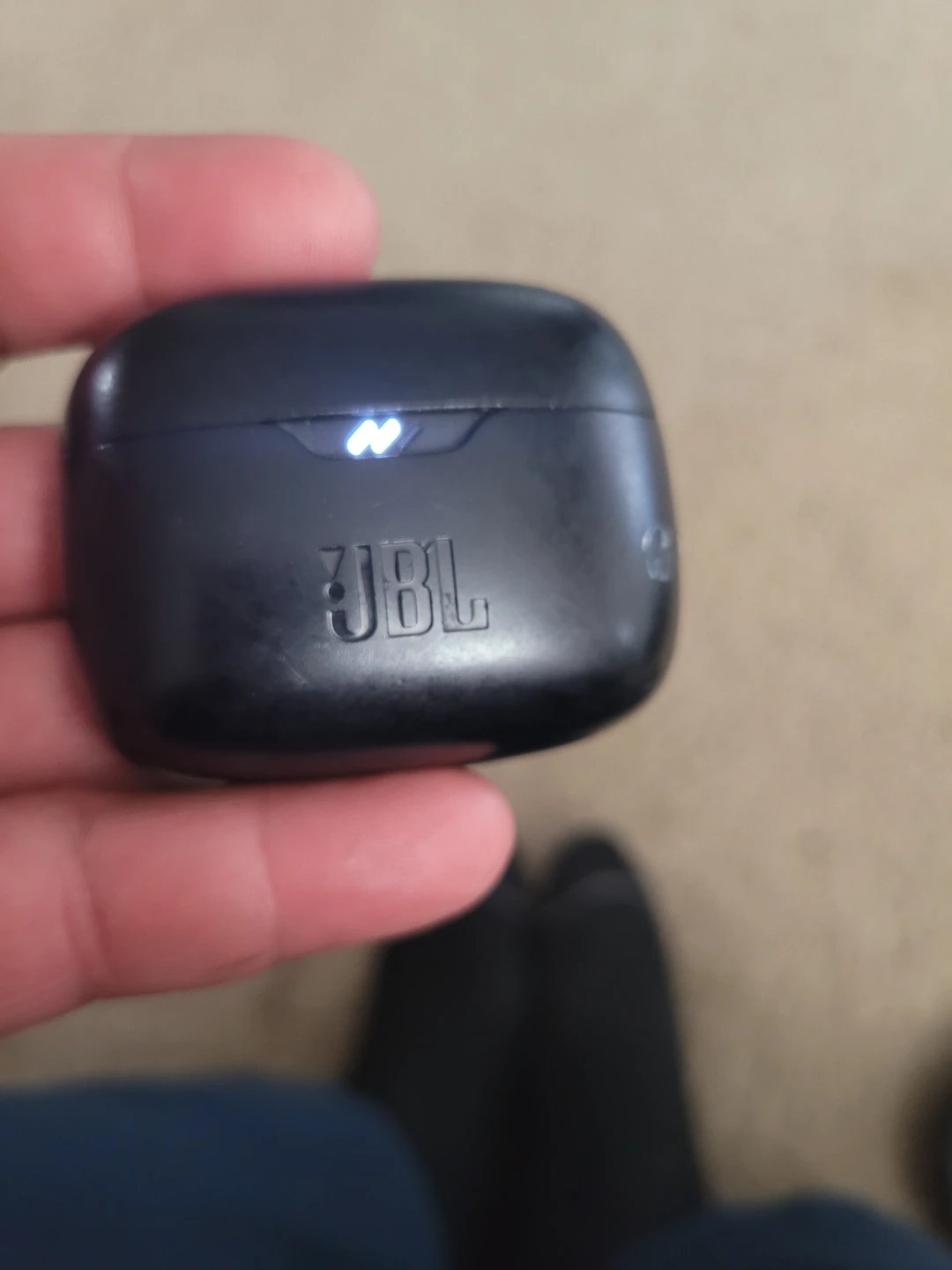JBL Black Wireless Earbuds - photo 2