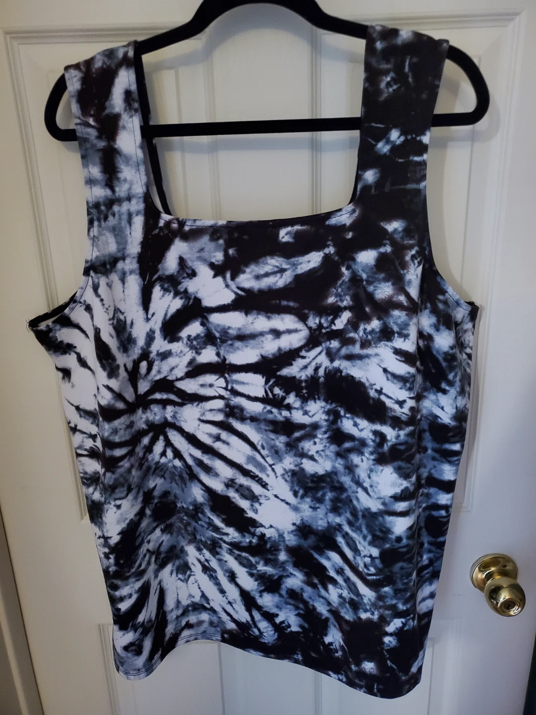 Plus Size Black and White Tie-Dye Tank Top - photo 2