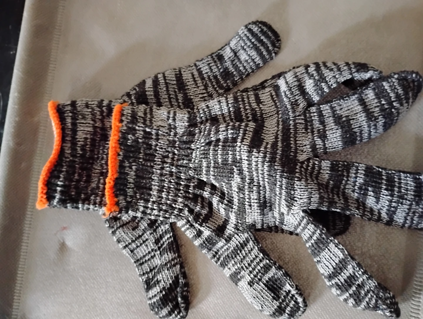 Knit Work Gloves (brand new) - photo 2