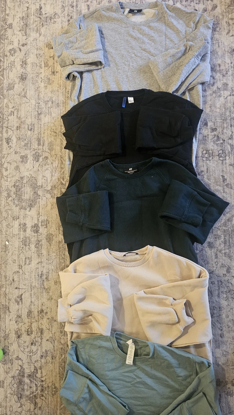 H&M Lot of 5 Crewneck Sweatshirts 4 size L and 1 M - photo 3