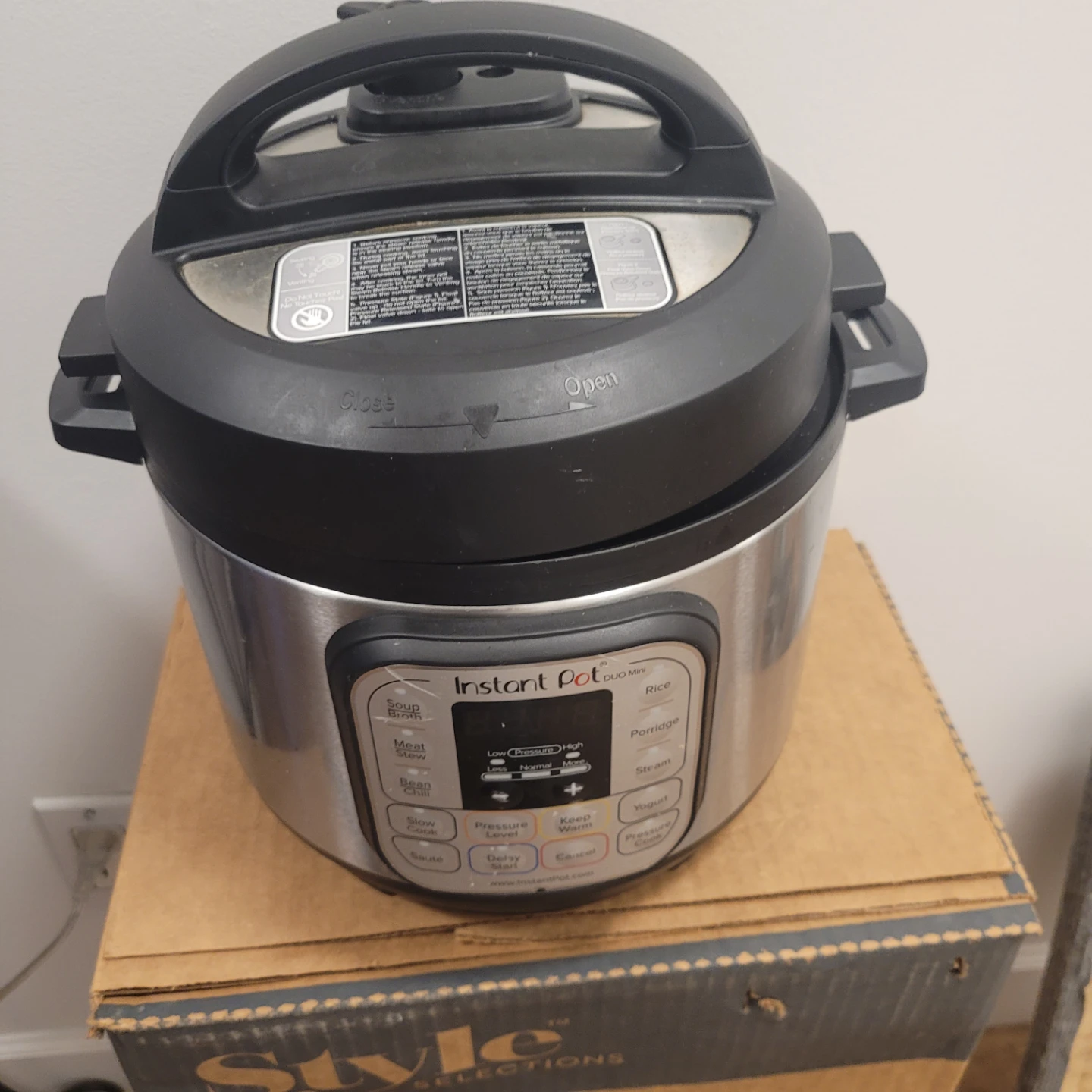 Instant Pot Duo Mini 3-Quart Electric Pressure Cooker