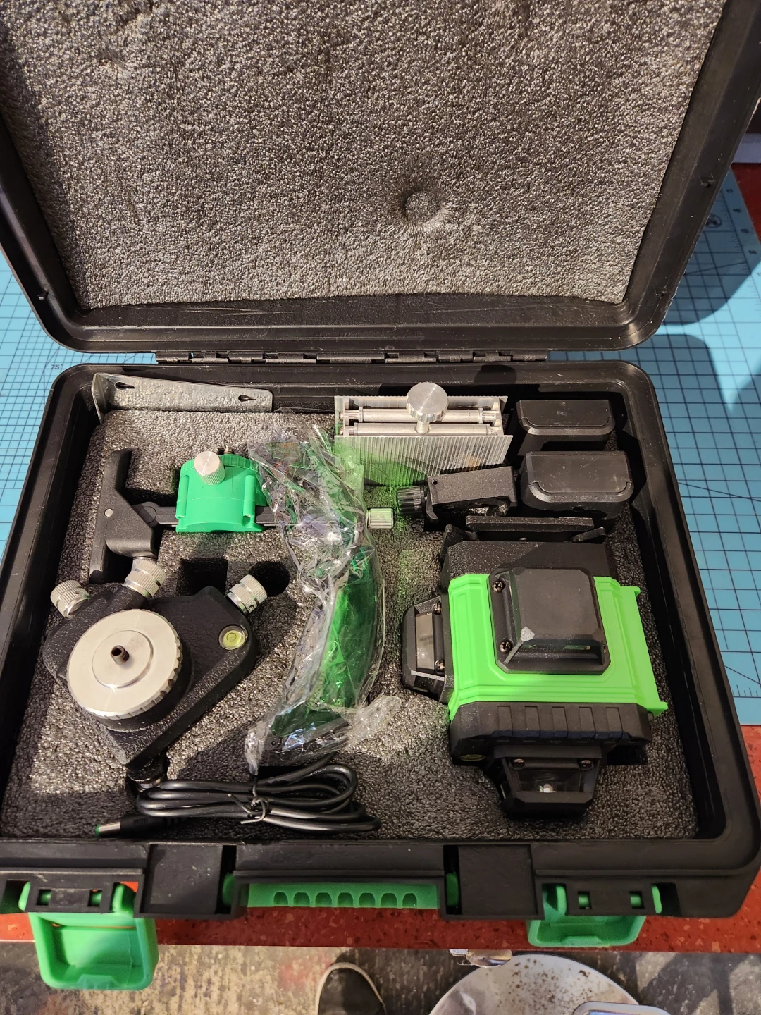GlobalCFS 4D Green Laser Level - photo 2
