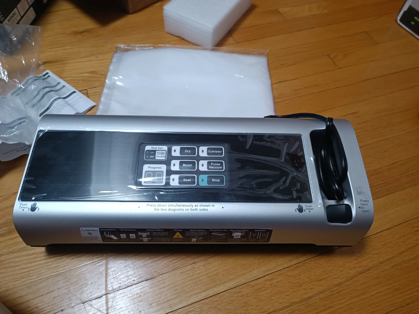 Vacuum Sealer Model SV5016