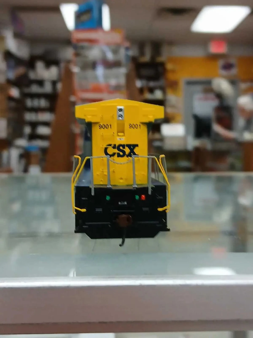 CSX 9001 Model Train - photo 2