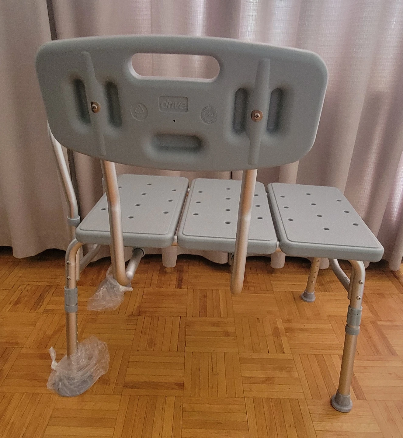 Adjustable Shower Chair/ Comfertable Bathtub chair - photo 2