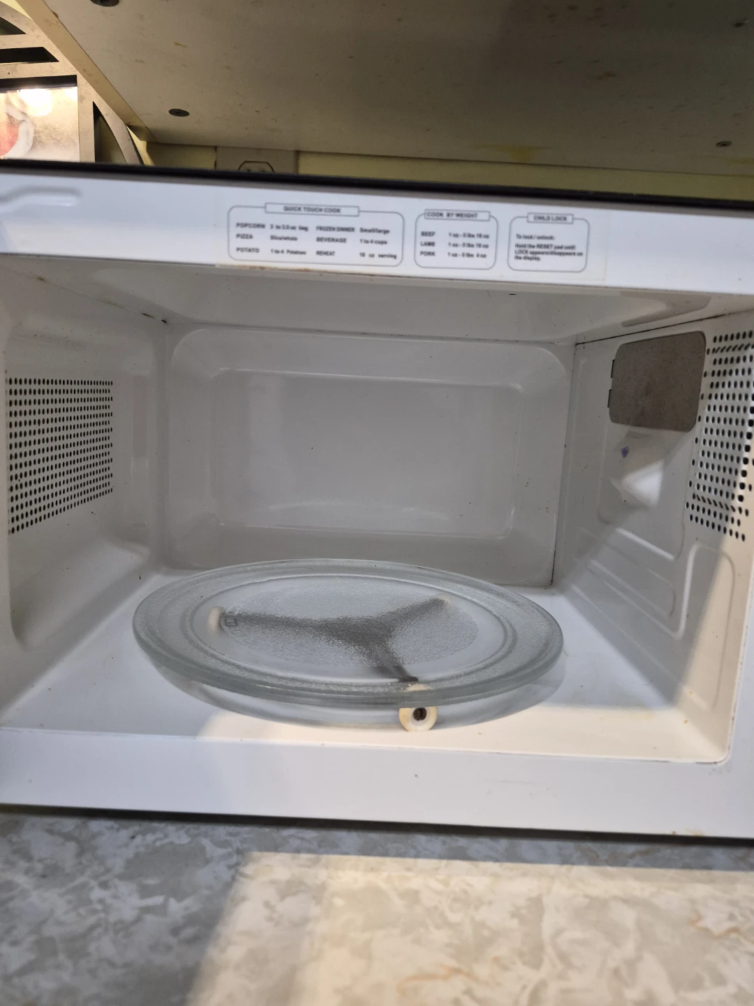 Microwave - photo 2