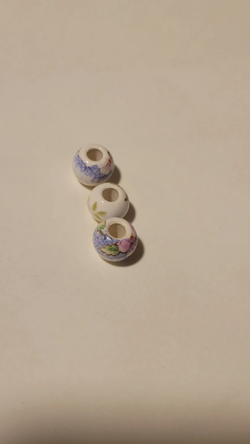 3 Ceramic Beads with Floral Design - photo 3