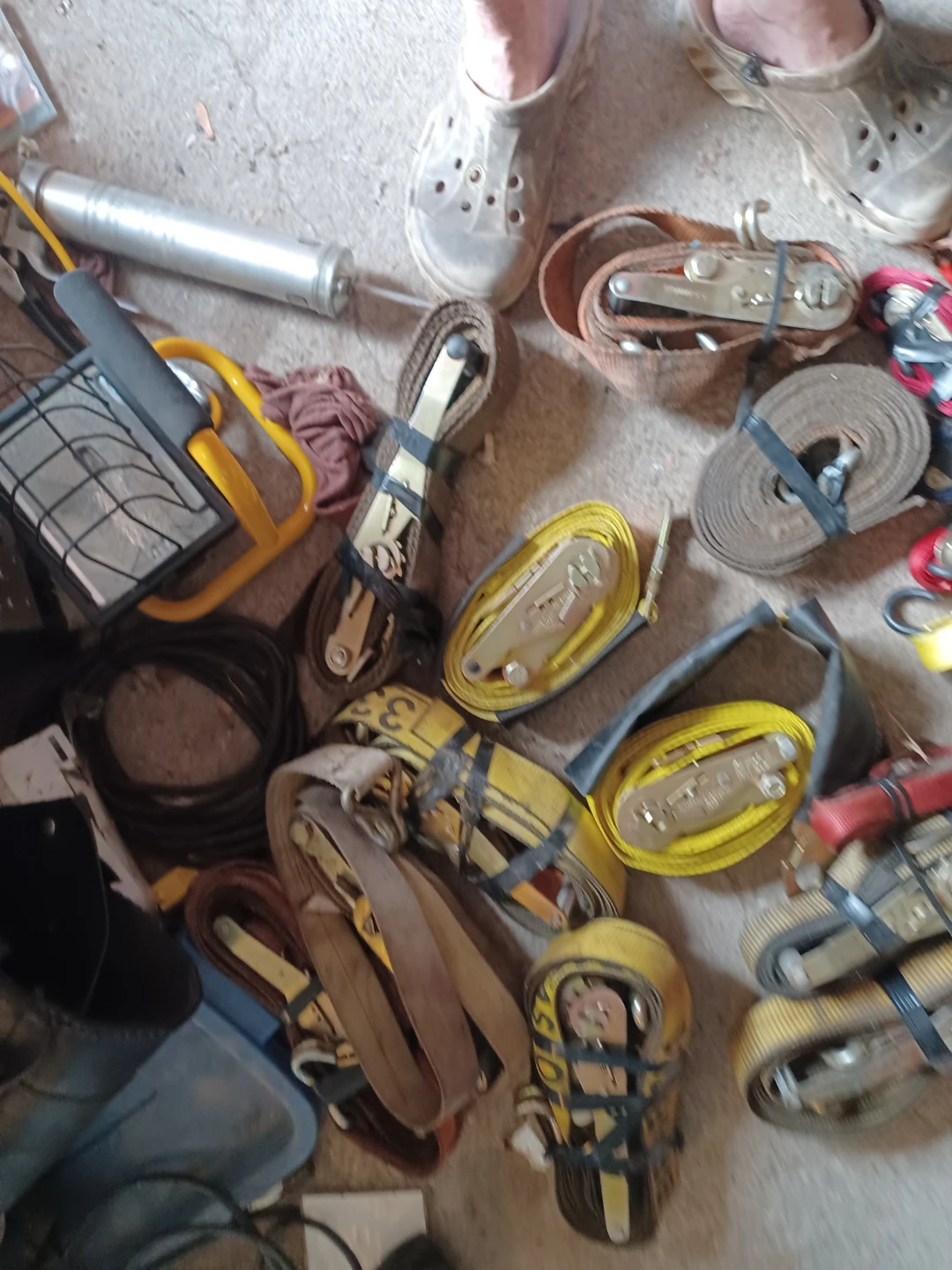 Ratchet/ tie down straps