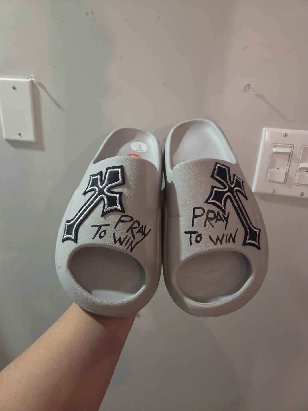 Grey "Pray To Win" Slides