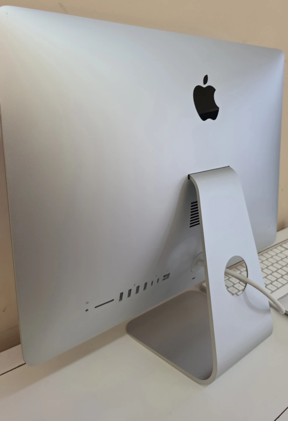 Apple iMac, 21.5”, 4K Retina display, 2019, all-in-one - photo 3