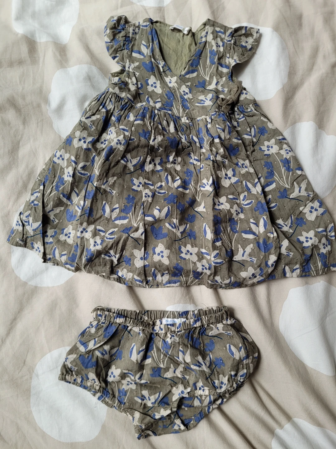 12 Months Baby Girl Clothes Lot - Dresses, Tops & Shorts - photo 2