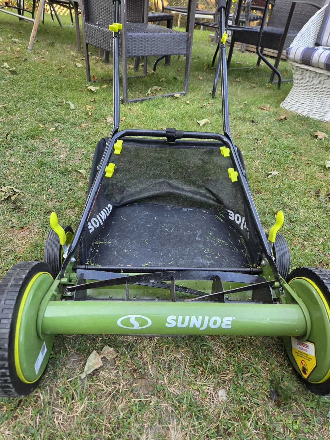 Sun Joe Manual Reel Mower with Grass Catcher - photo 2