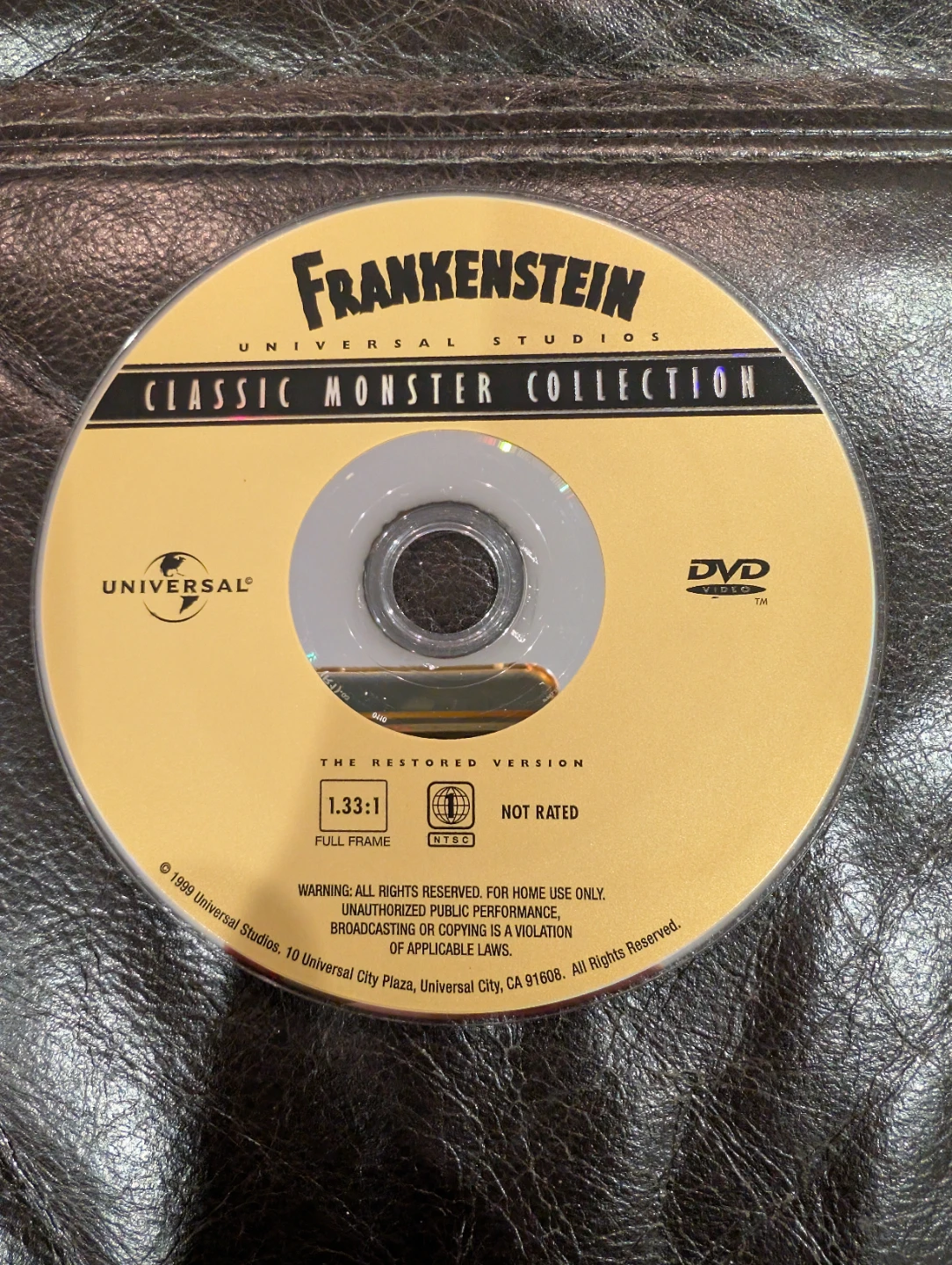26 DVD Universal Studios Classic Monster Collection DVDs - photo 3