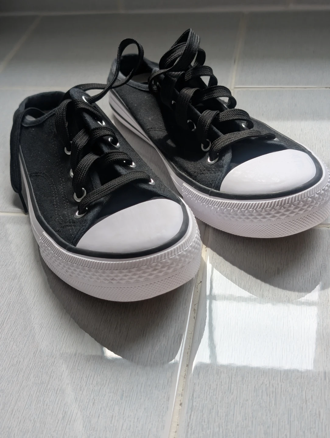 mySTYLE Black Canvas Sneakers - Size 9