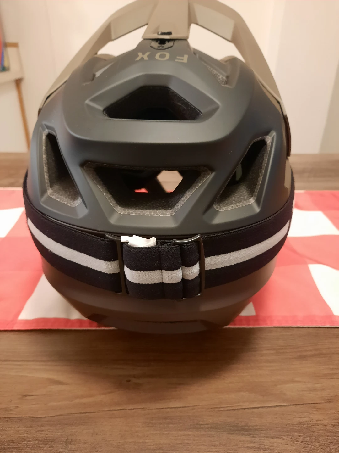Fox Proframe Helmet with goggles and Krash helmet - photo 4