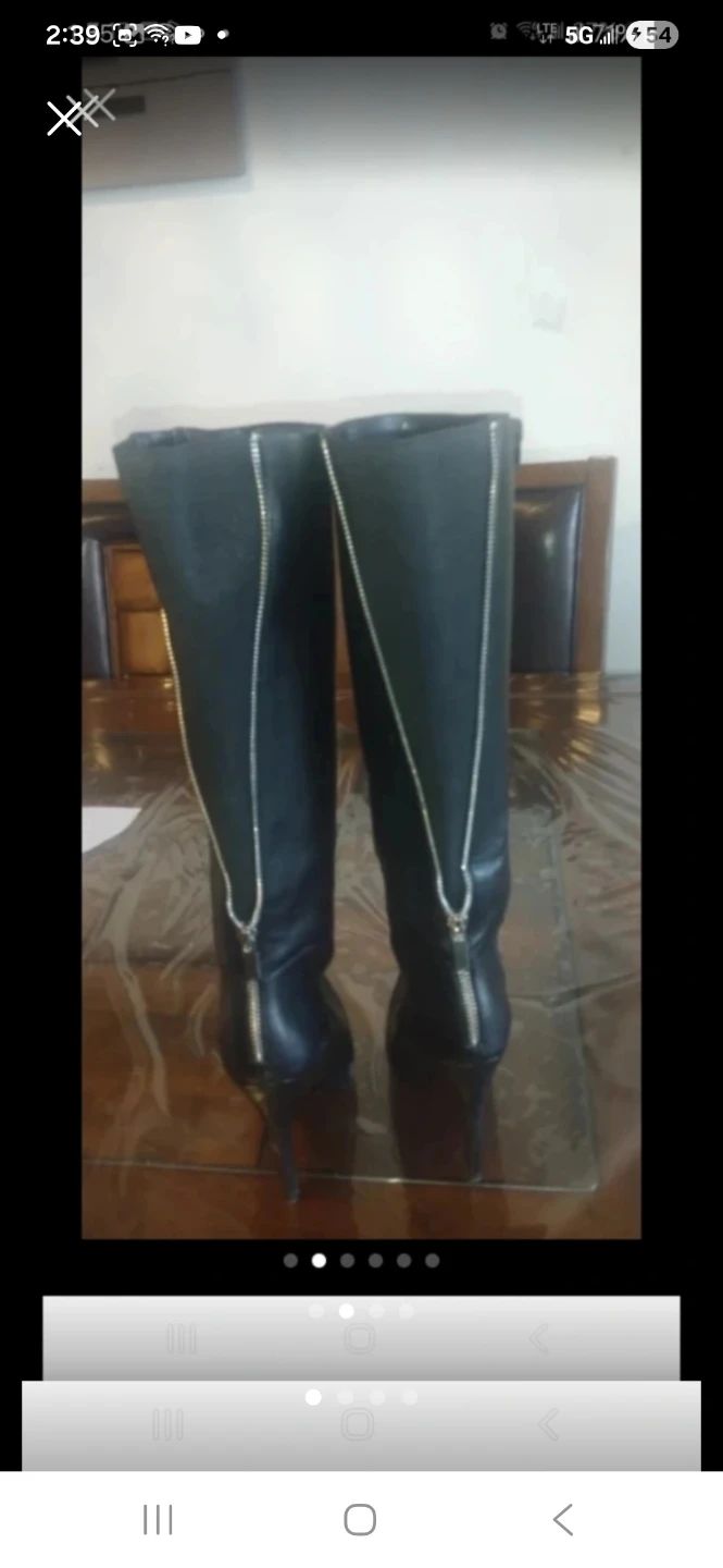 Black Knee-High Heeled Boots - photo 2