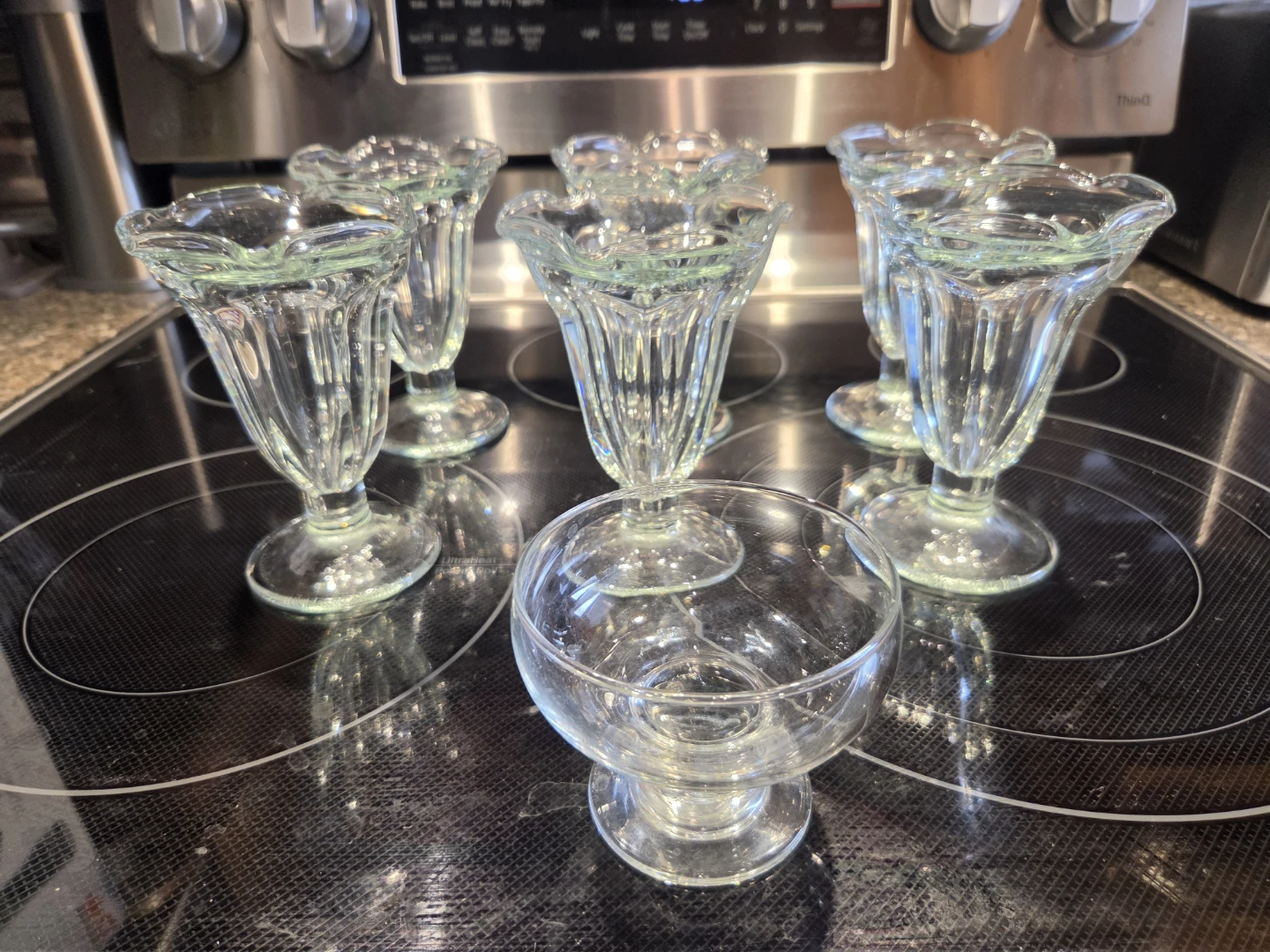 Set of 6 (plus 1) Vintage Glass Sundae Dishes
