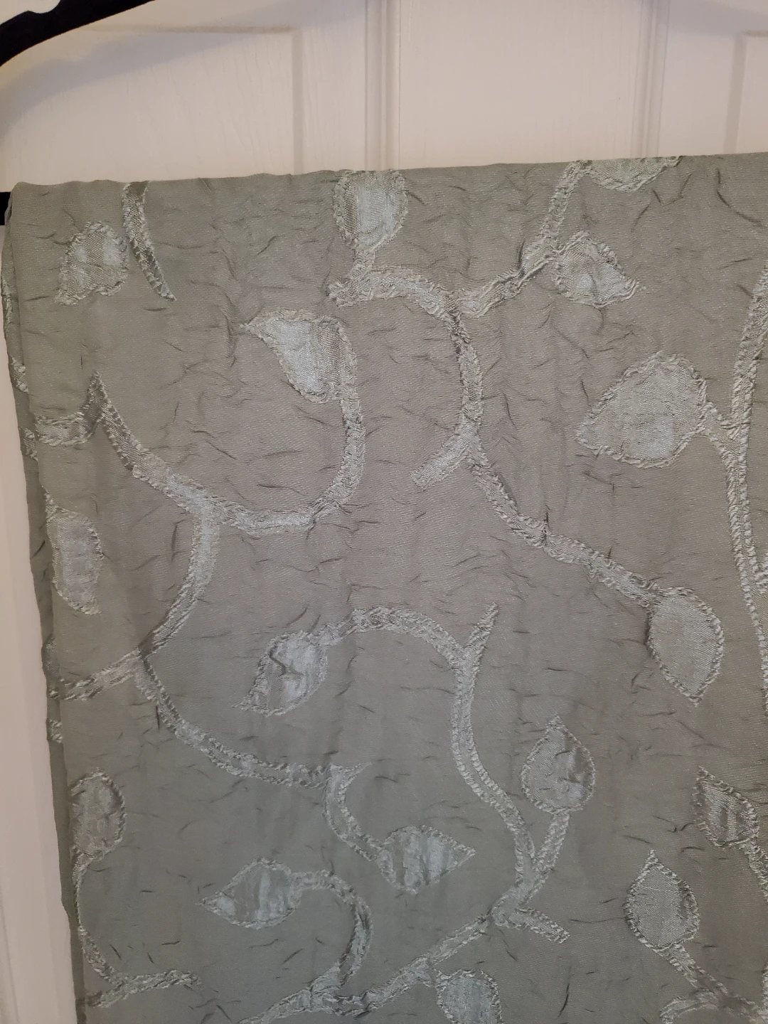 4 Panels Sage Green Patterned Sheer Curtains - photo 2