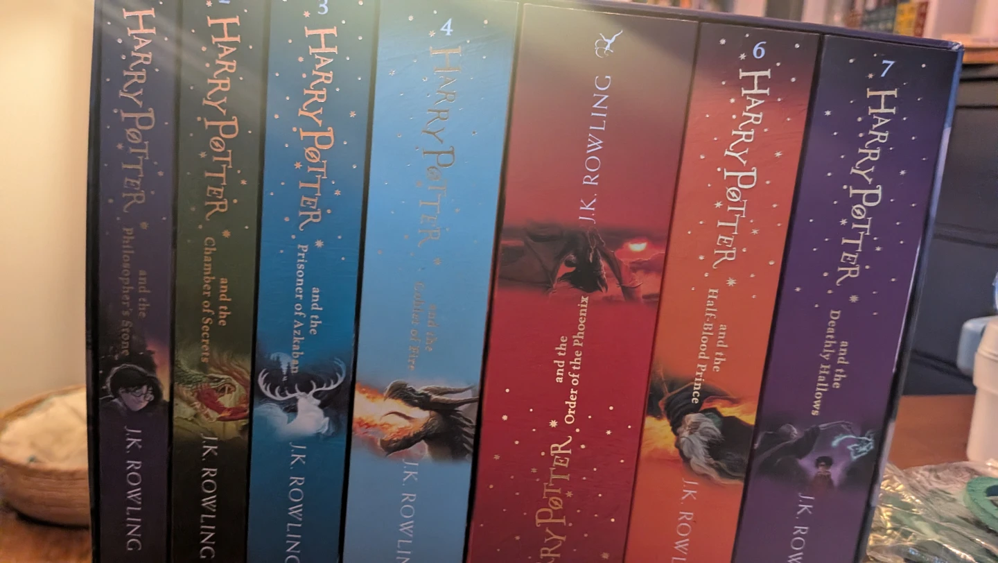 Harry Potter Complete Book Series & The Tales of Beedle the Bard - photo 3