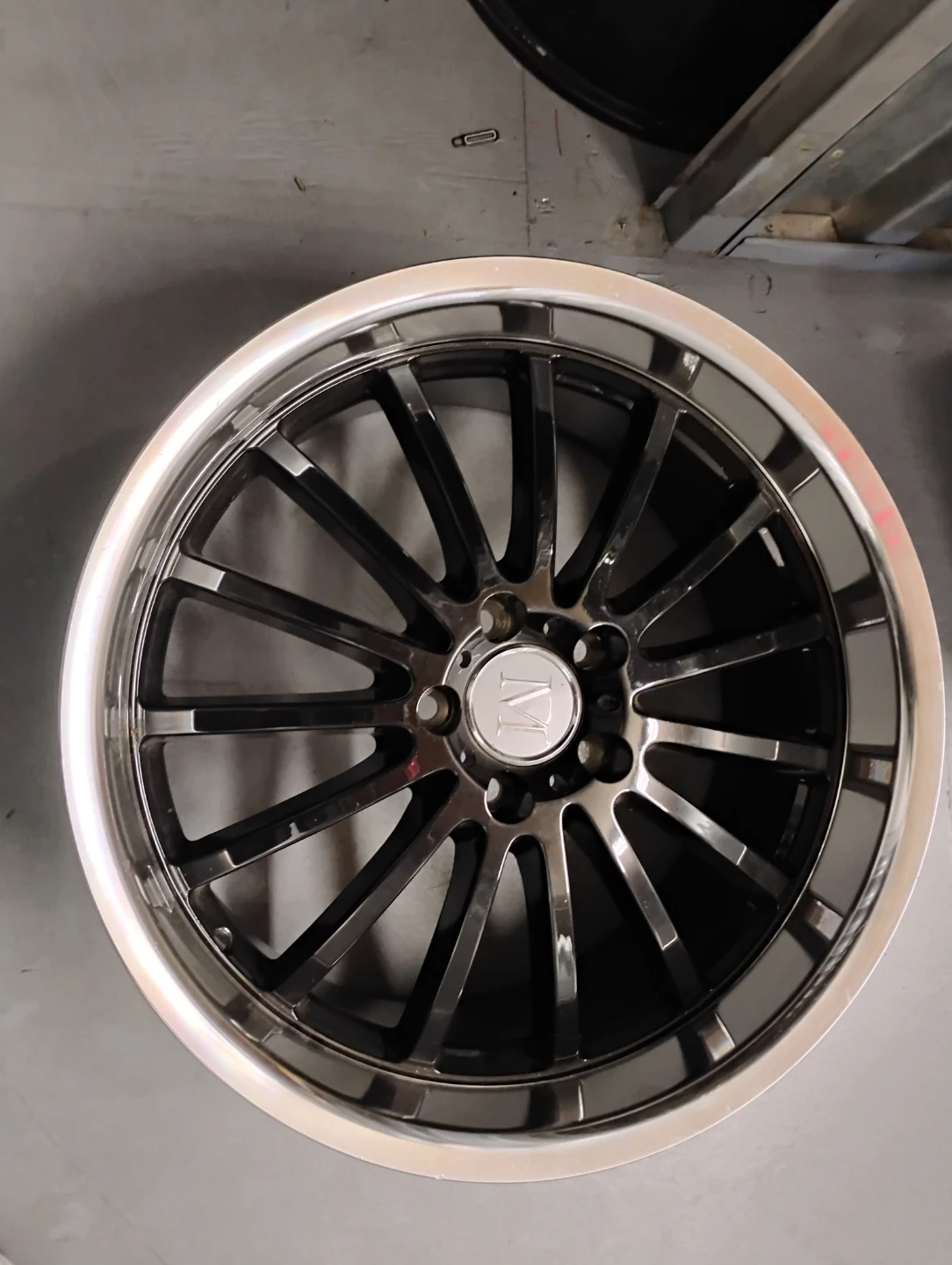 Mandrus Millennium wheels staggered 5x112