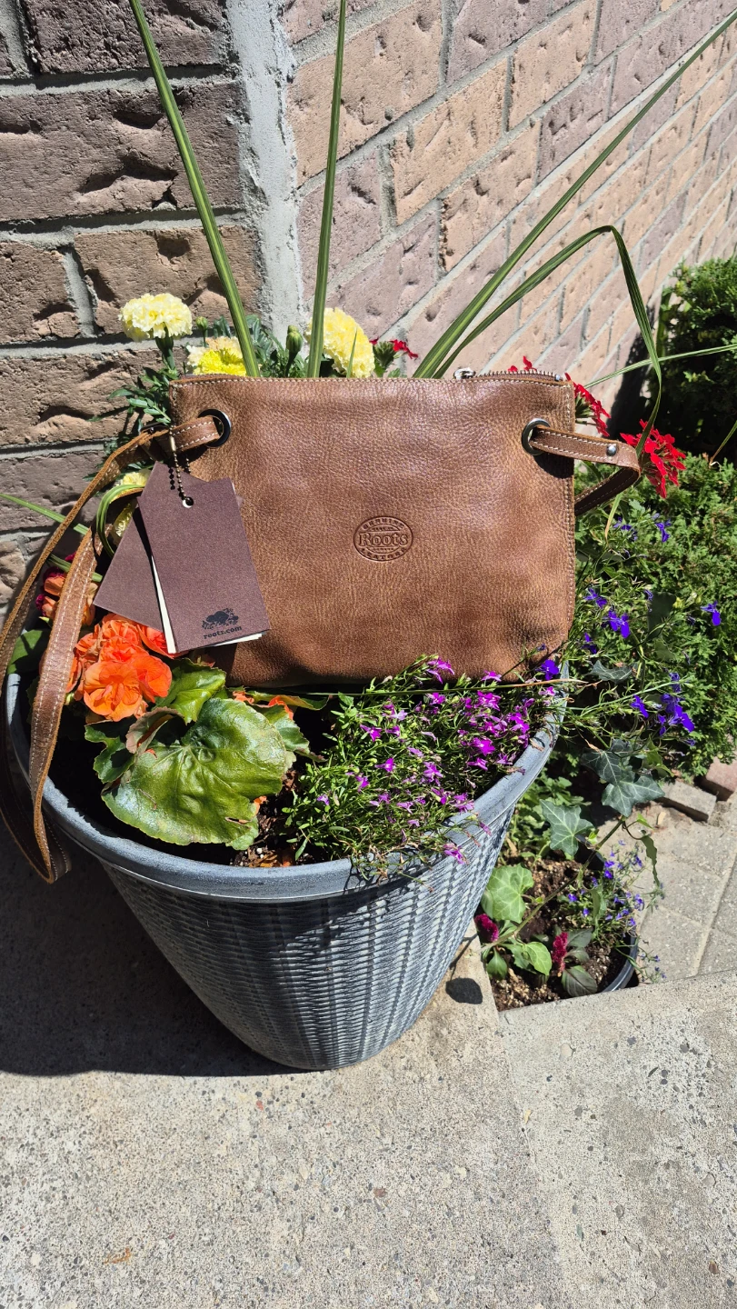 Brand New Roots Brown Leather Crossbody Bag - photo 2