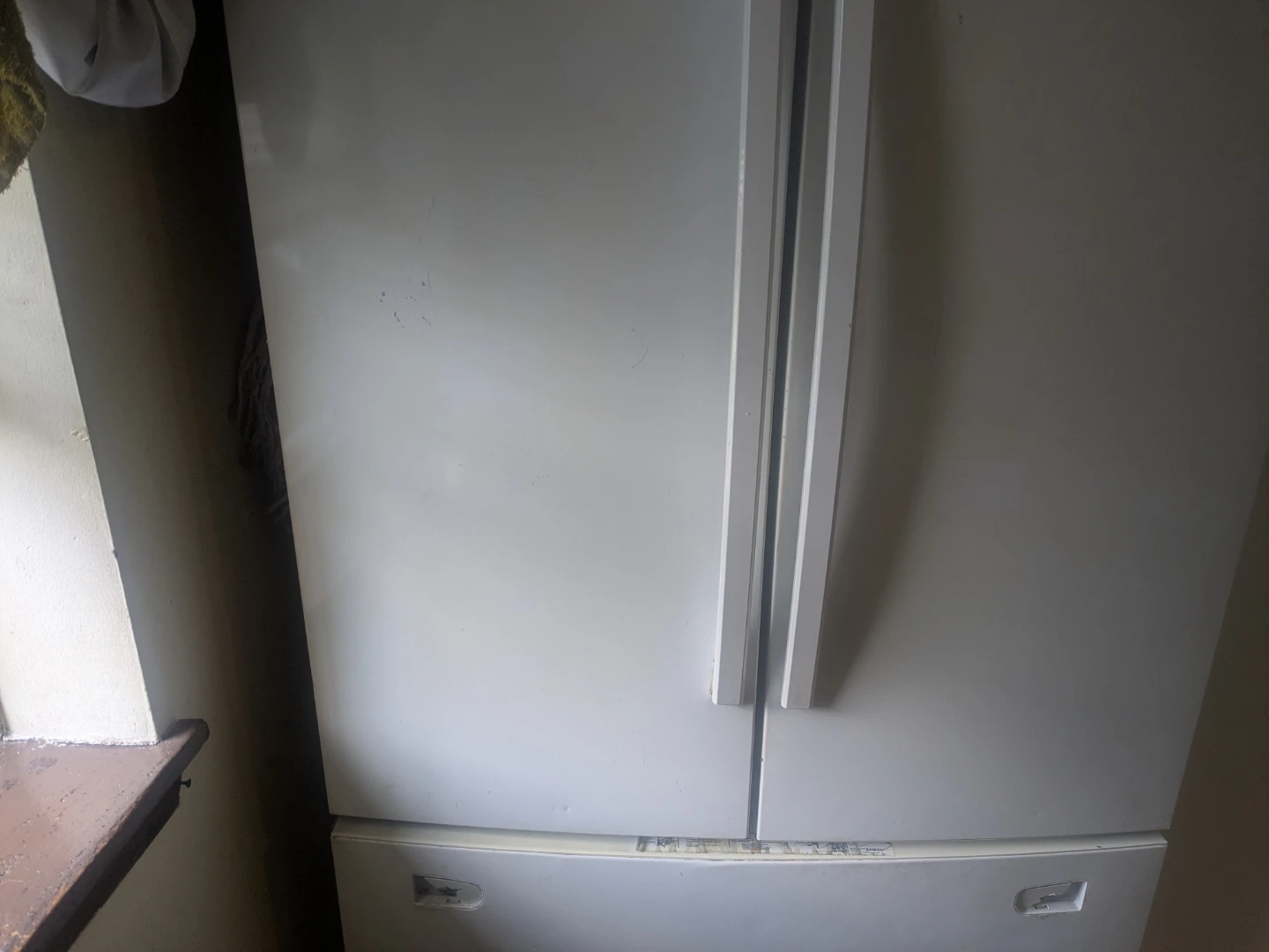 Samsung Refrigerator - photo 2