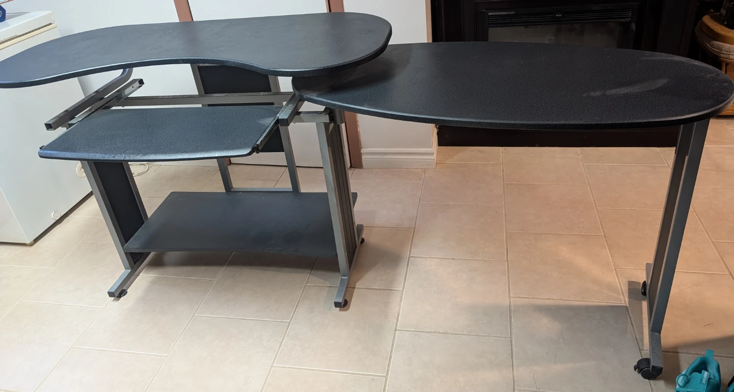 Office desk and chair - photo 4