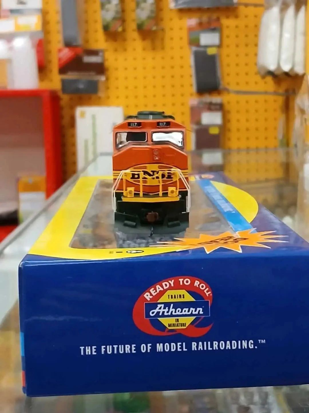 Athena Ready to Roll HO Scale BNSF GP60M 117 - DCC Ready