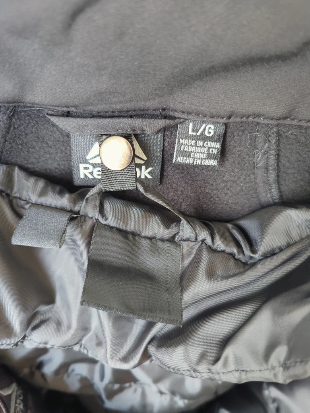 New!! Reebok men's Black Hooded Softshell Jacket - photo 3