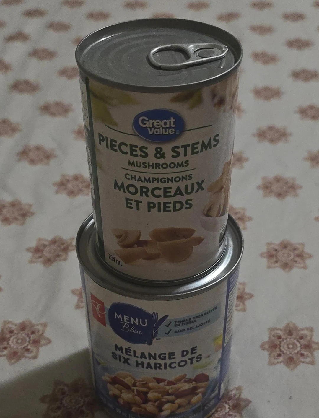 Great Value Pieces & Stems Mushrooms  and six bean medly