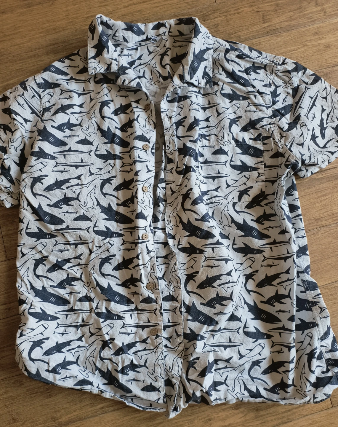 Men's Shark Print Short Sleeve Button-Up Shirt