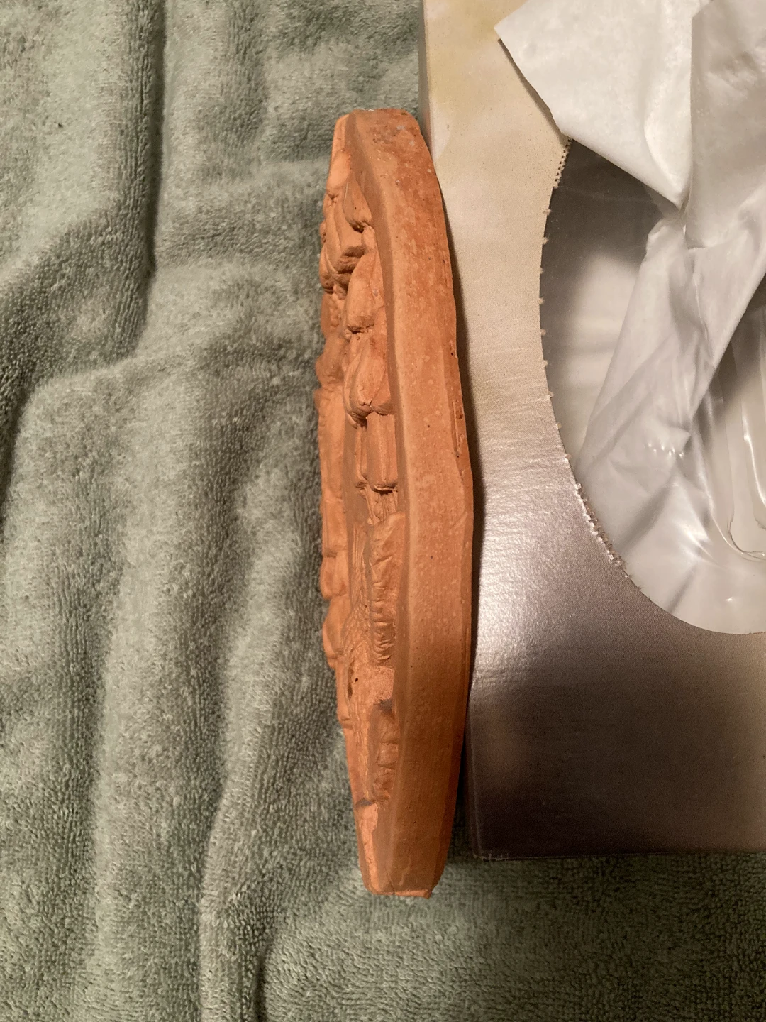 Terracotta Hummingbirds and fuchias Plaque - photo 2