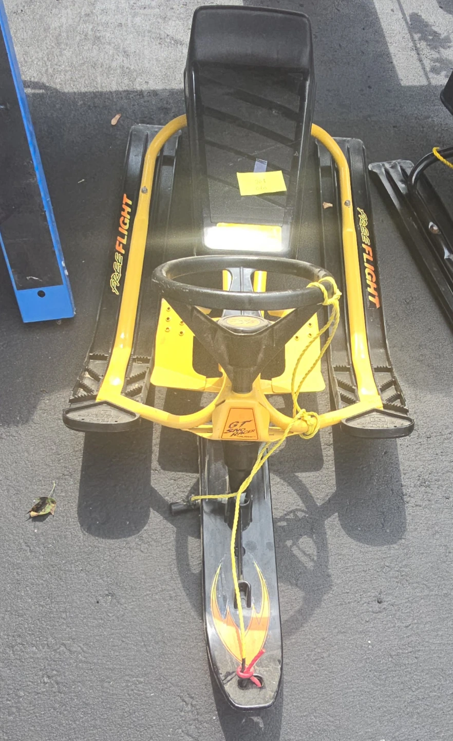 Free Flight Snow Sled with Steering Wheel