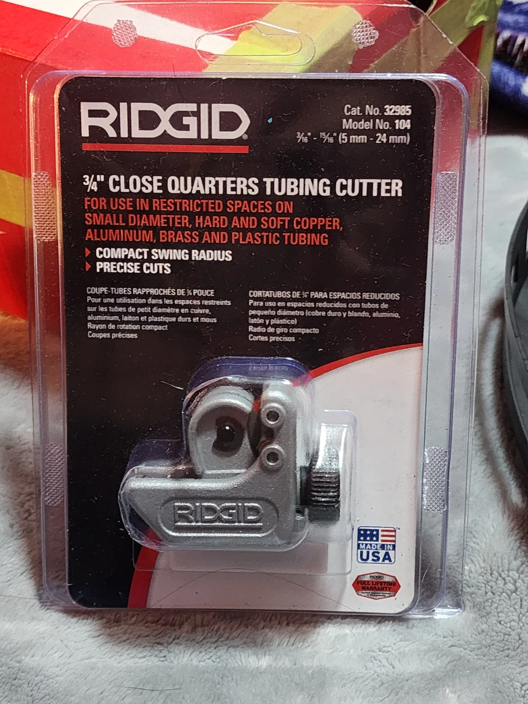 RIDGID 3/4" Close Quarters Tubing Cutter Model 104