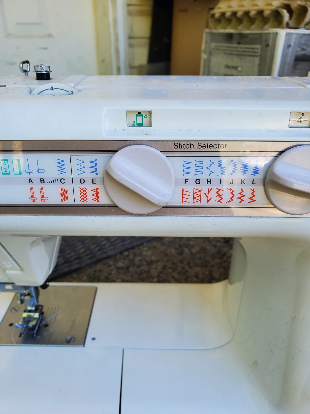 Janome  sewing machine - photo 4