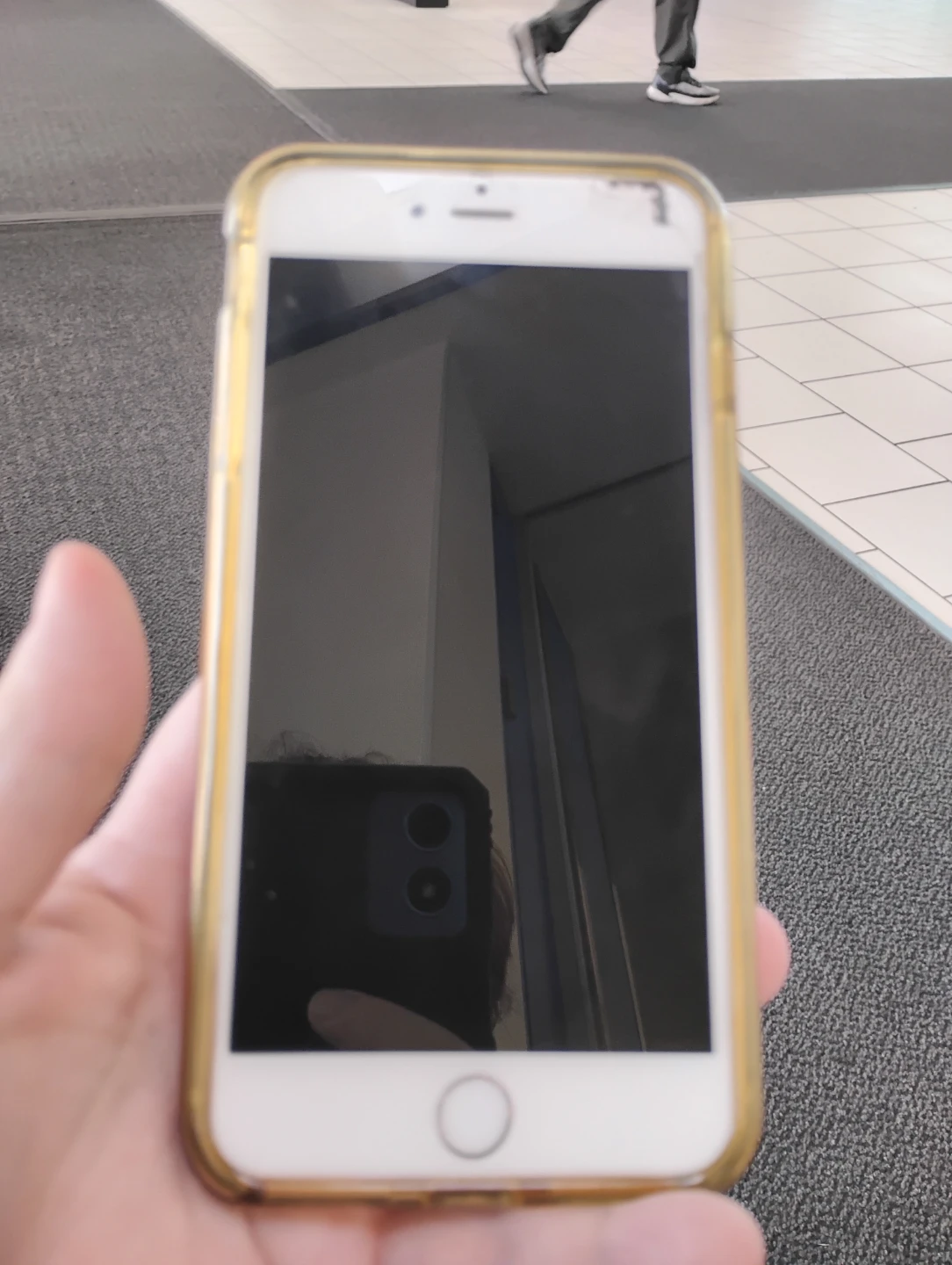 Gold Apple iPhone 6 plus