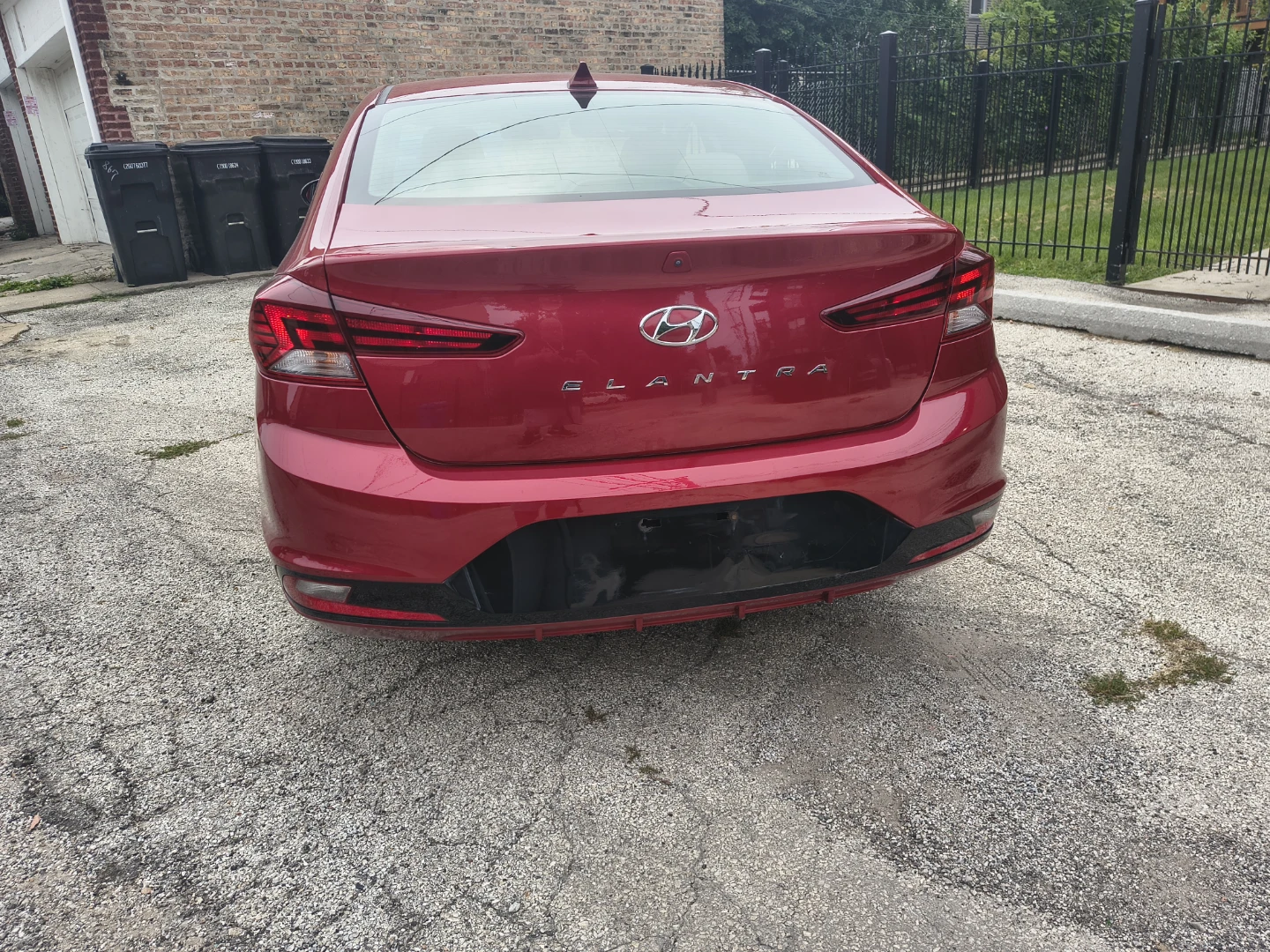 Red Hyundai Elantra Sedan - photo 4