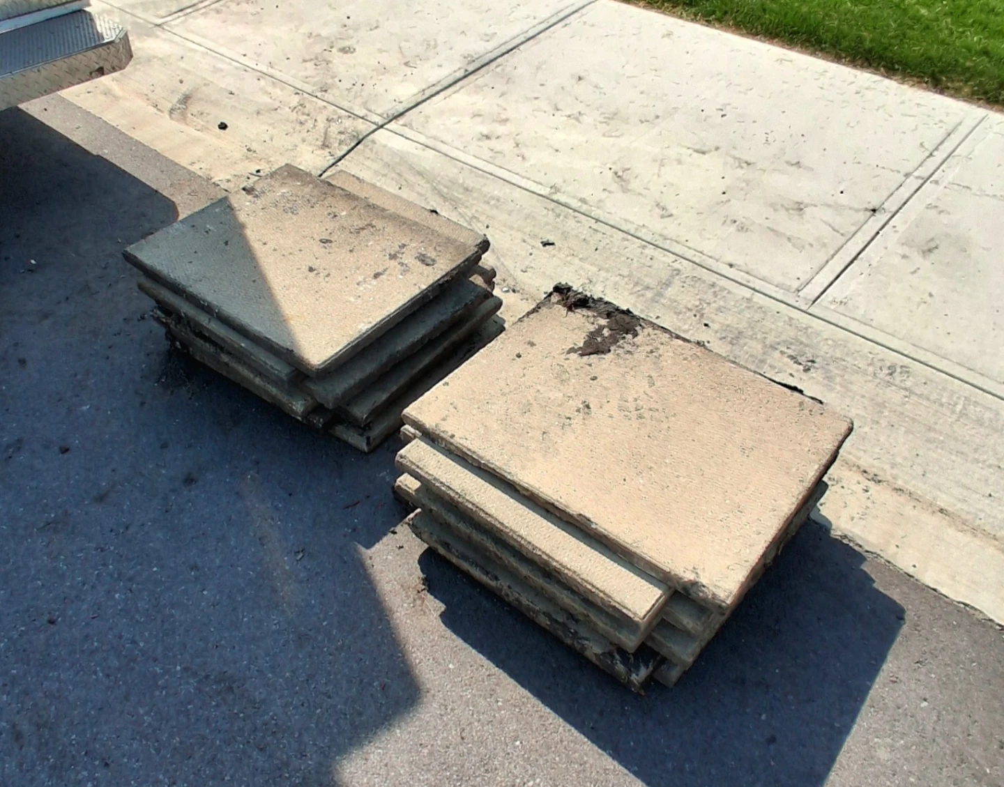 Concrete Pathway Slabs - Set of 10