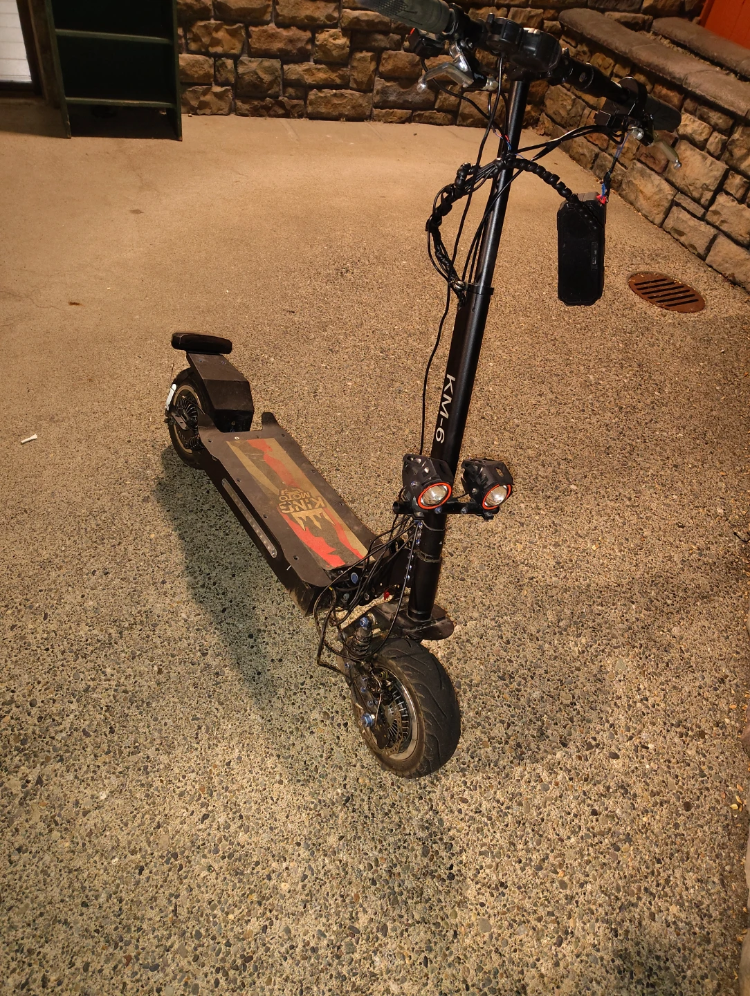 King moto KM-6 dual motor scooter - photo 2