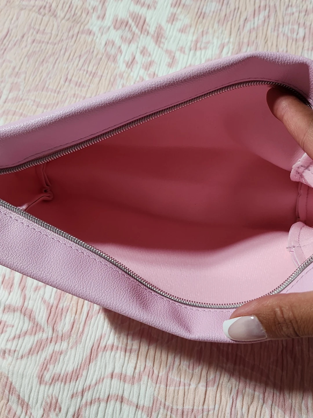 Lancome Paris pink makeup bag - photo 3