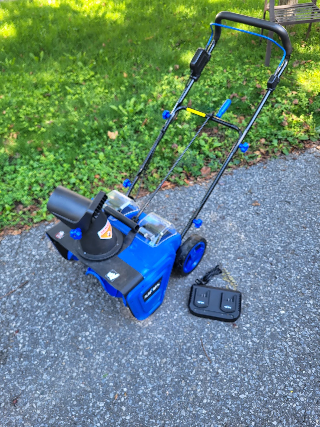 40V Cordless Snow Blower/ Thrower - photo 2