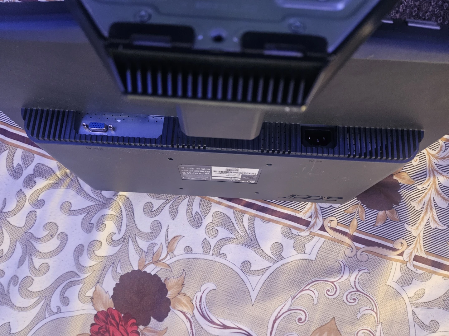 Acer LCD Monitor - photo 2