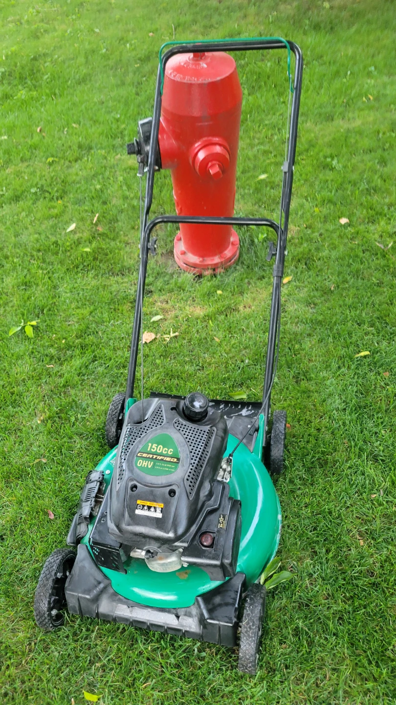 150cc OHV Gas Lawn Mower runs like new