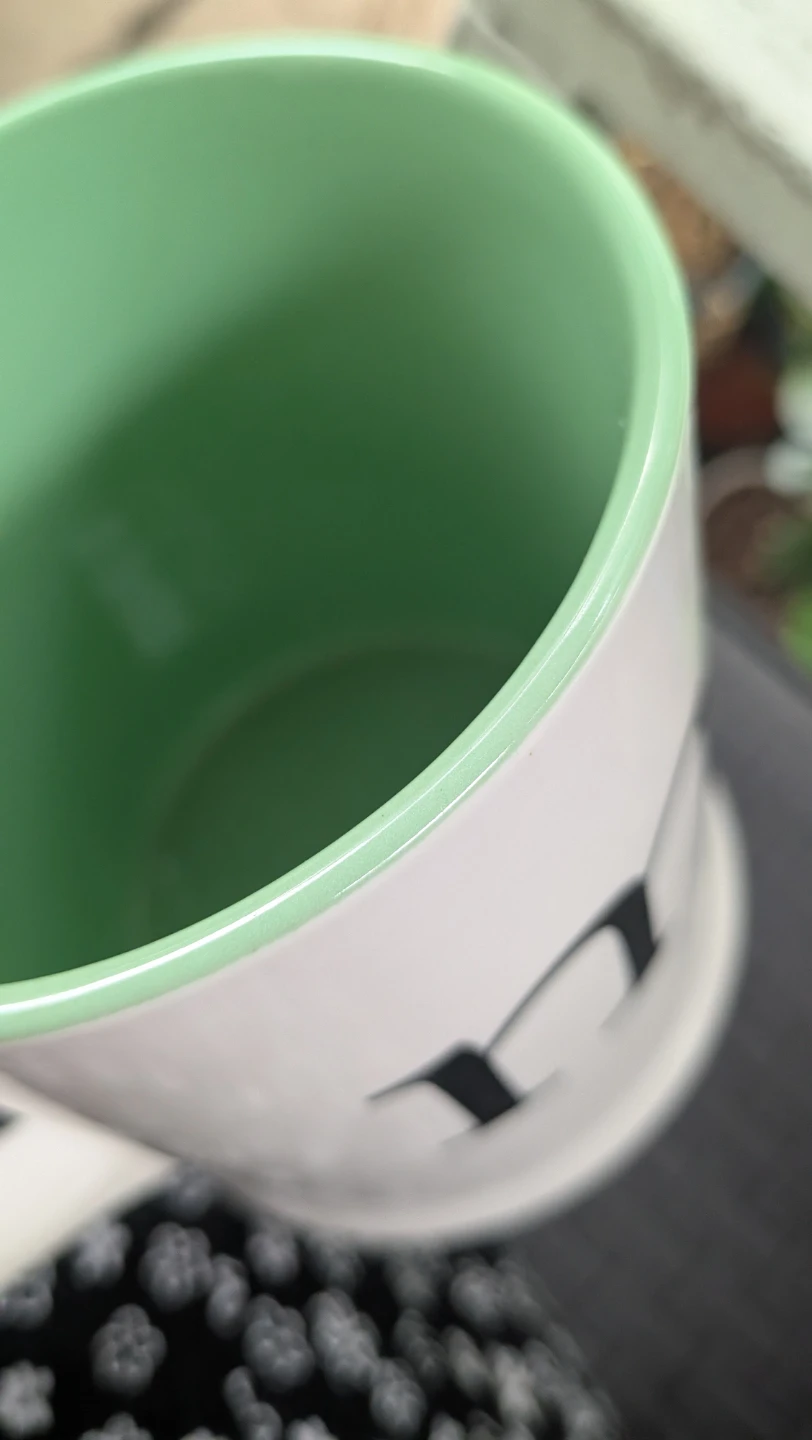 White and green letter 'M' mug - New - photo 5