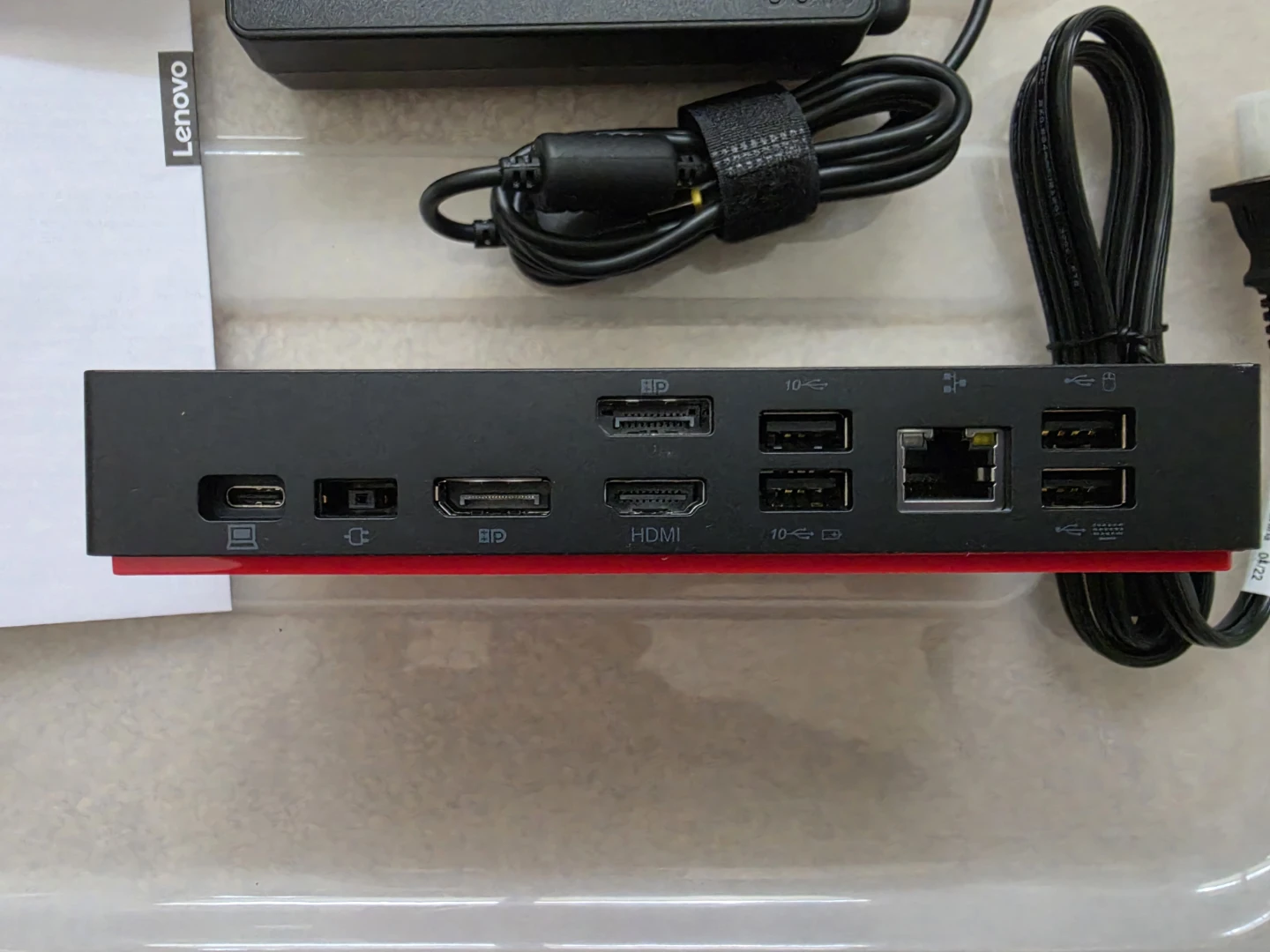 Lenovo ThinkPad Universal USB-C Dock - photo 2