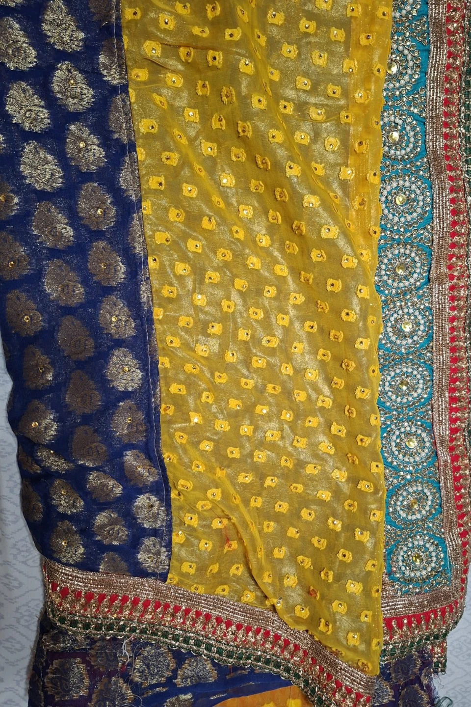 Embroidered Saree - Yellow & Blue - photo 4