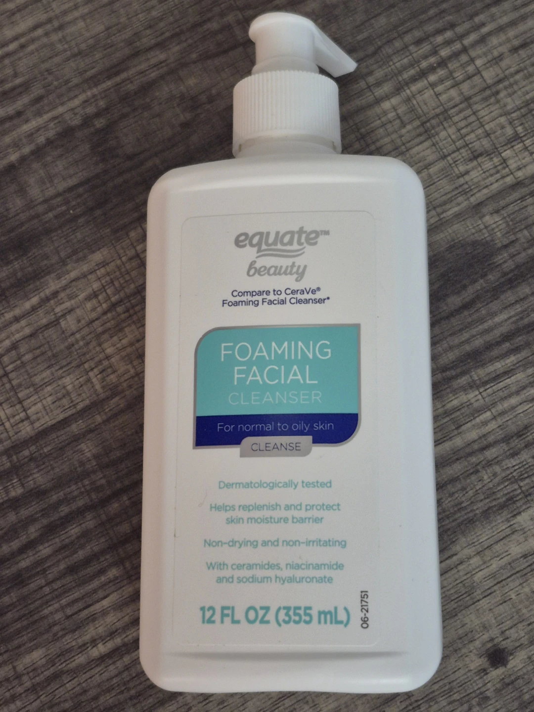 BNIB)Equate Beauty Foaming Facial Cleanser 12 FL OZ