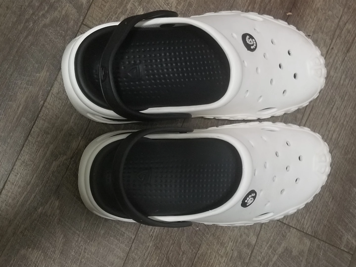 Men's Clogs Size 10/44 White- Brand new