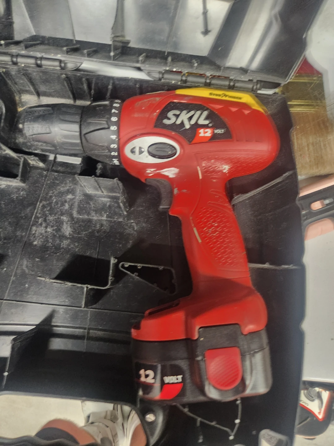 Skil 12-Volt Cordless Drill