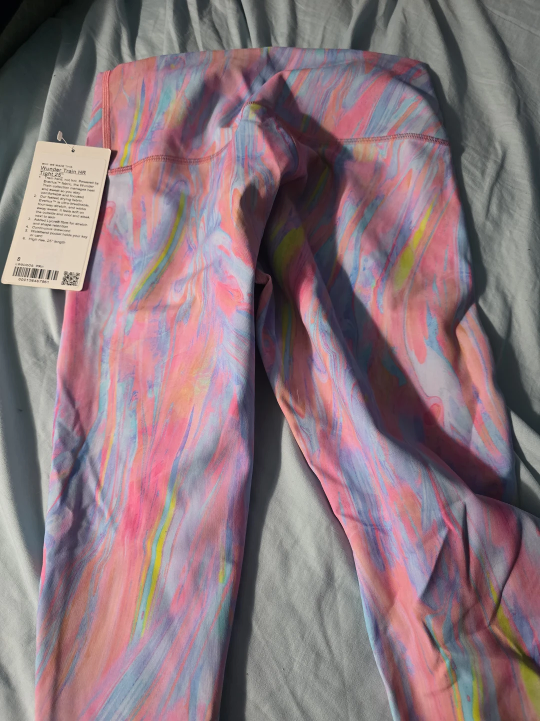 Lululemon Wonder Train HR Tight 25" Multi Swirl Size 6